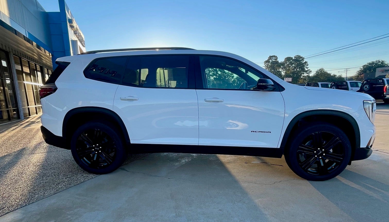 2026 GMC Acadia — side profile view