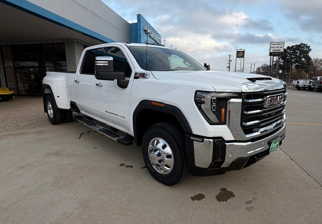 2026 GMC Sierra 3500 HD SLT DRW in Summit White — front three-quarter view